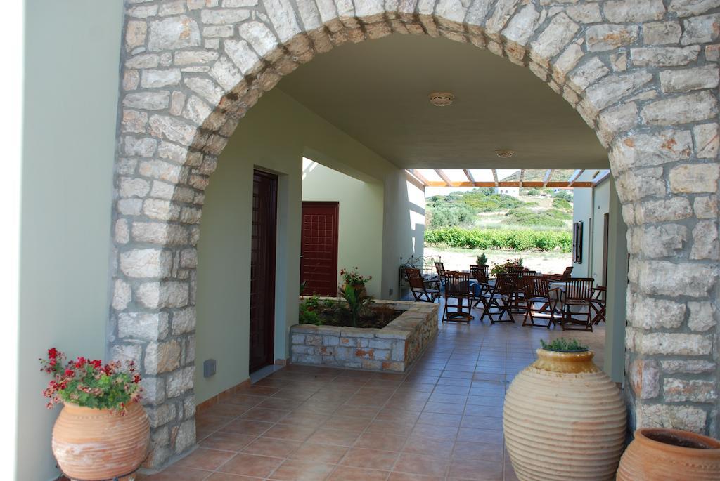 Vilana Studios Kalamos  Rom bilde